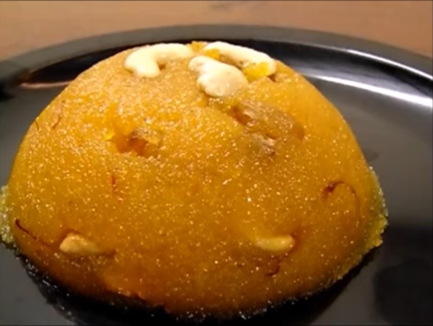 Kesari (Mango Suji Halwa)